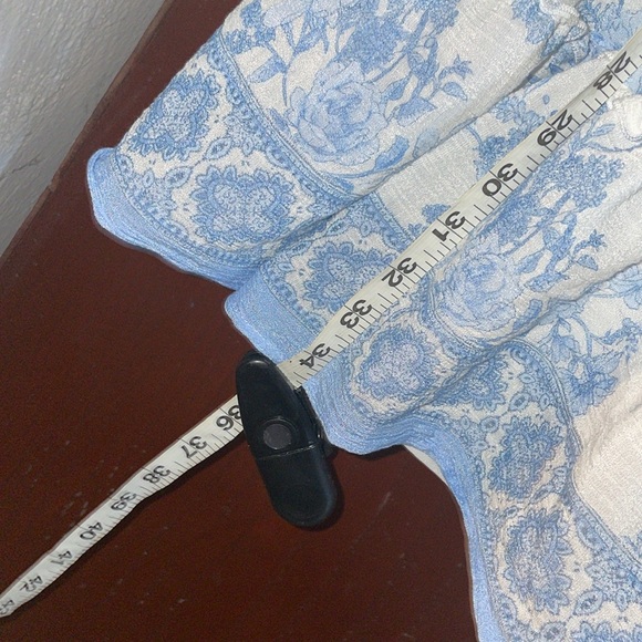 Lady dress - Picture 2 of 5